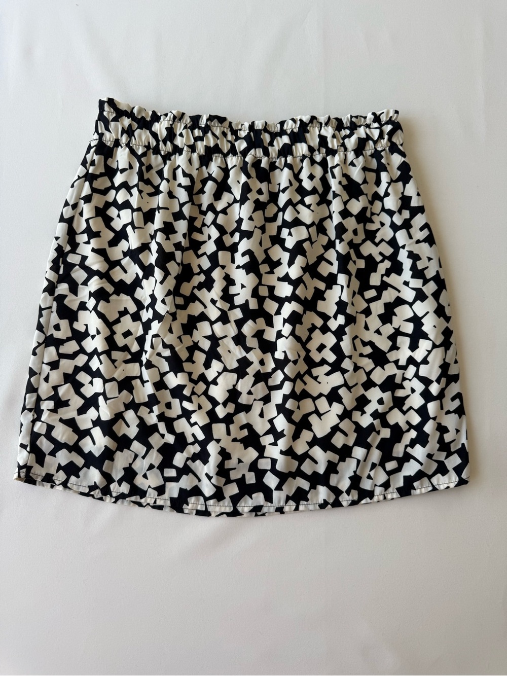 Harper Black Ivory Abstract Print Pull On Skirt Elastic Waist Women’s M USA